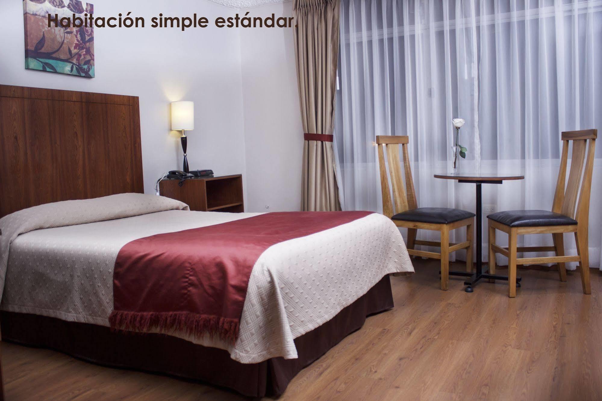 Hotel Santa Monica Cuenca Extérieur photo